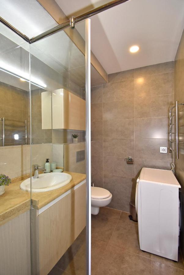 Home4You Apartments On Koghbatsi يريفان المظهر الخارجي الصورة
