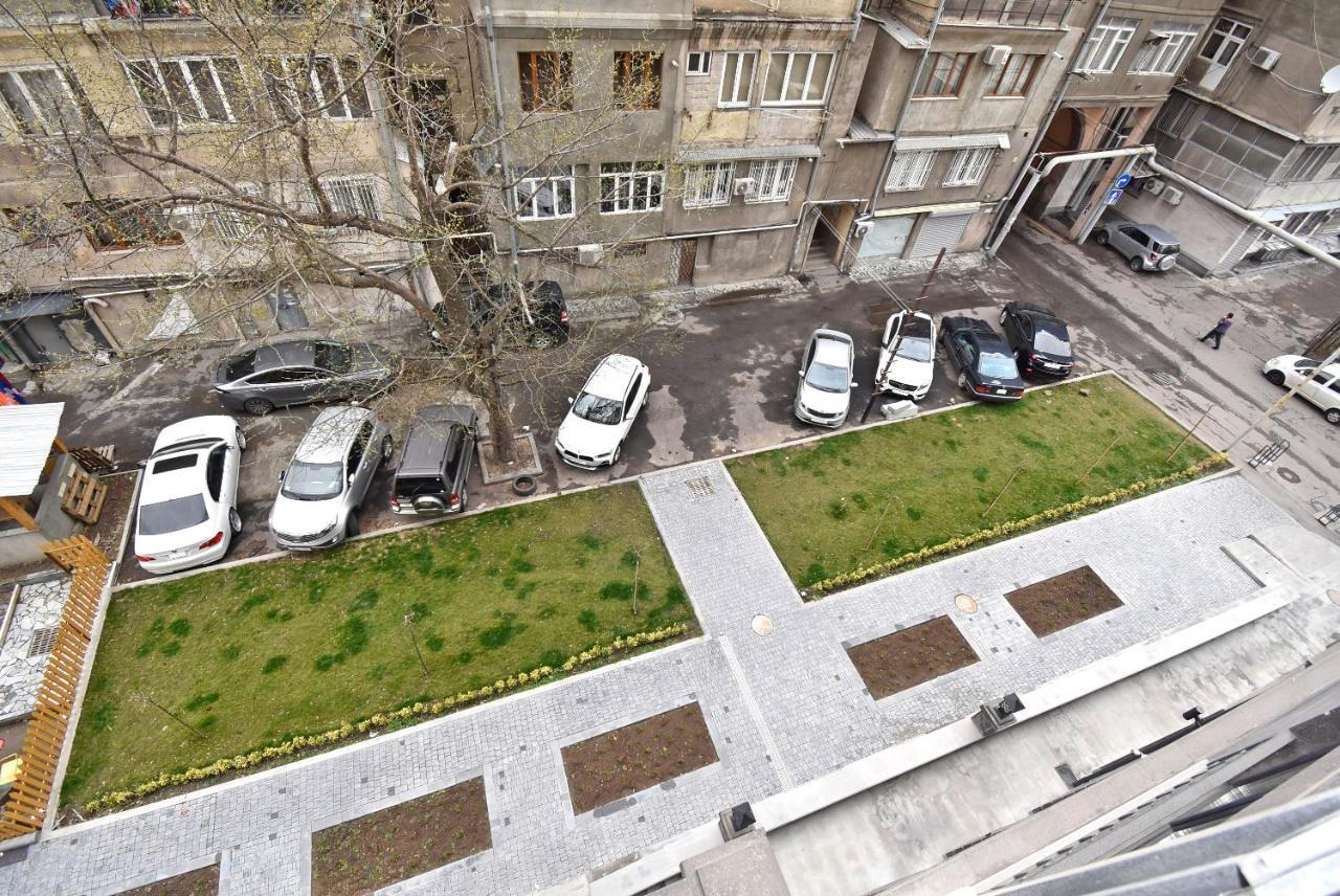 Home4You Apartments On Koghbatsi يريفان المظهر الخارجي الصورة