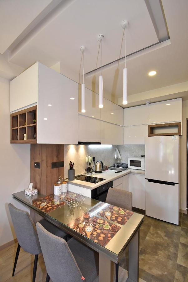 Home4You Apartments On Koghbatsi يريفان المظهر الخارجي الصورة